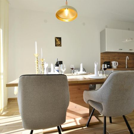 Apartman Lola Задар Екстериор снимка