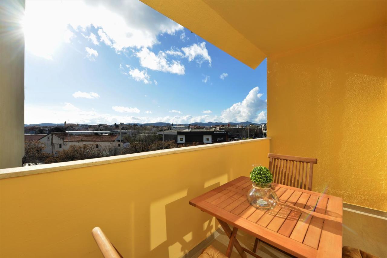 Apartman Lola Задар Екстериор снимка