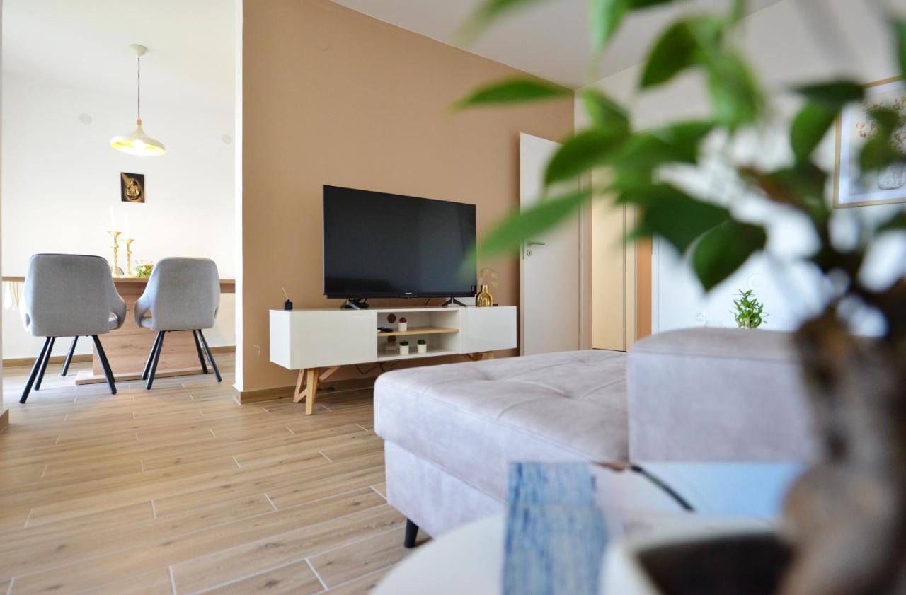 Apartman Lola Задар Екстериор снимка