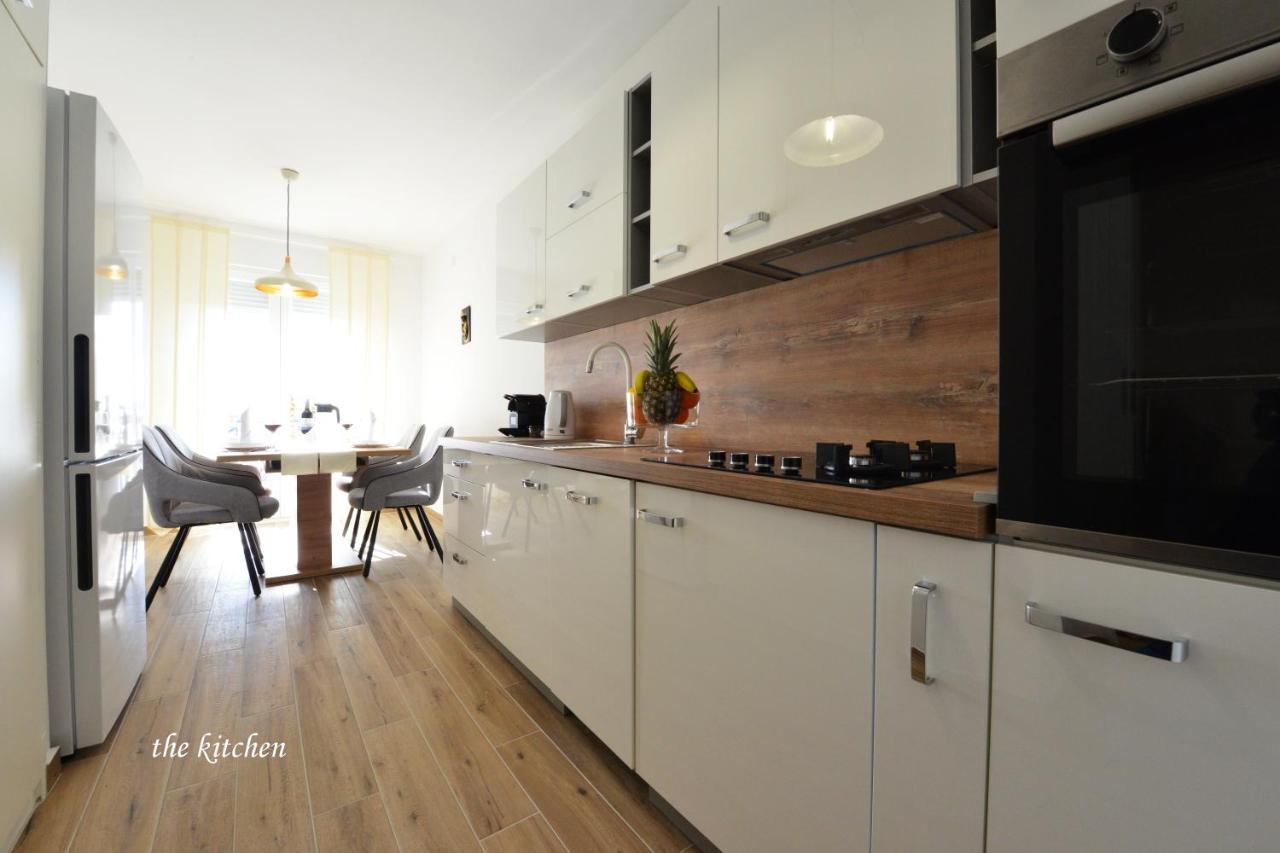 Apartman Lola Задар Екстериор снимка