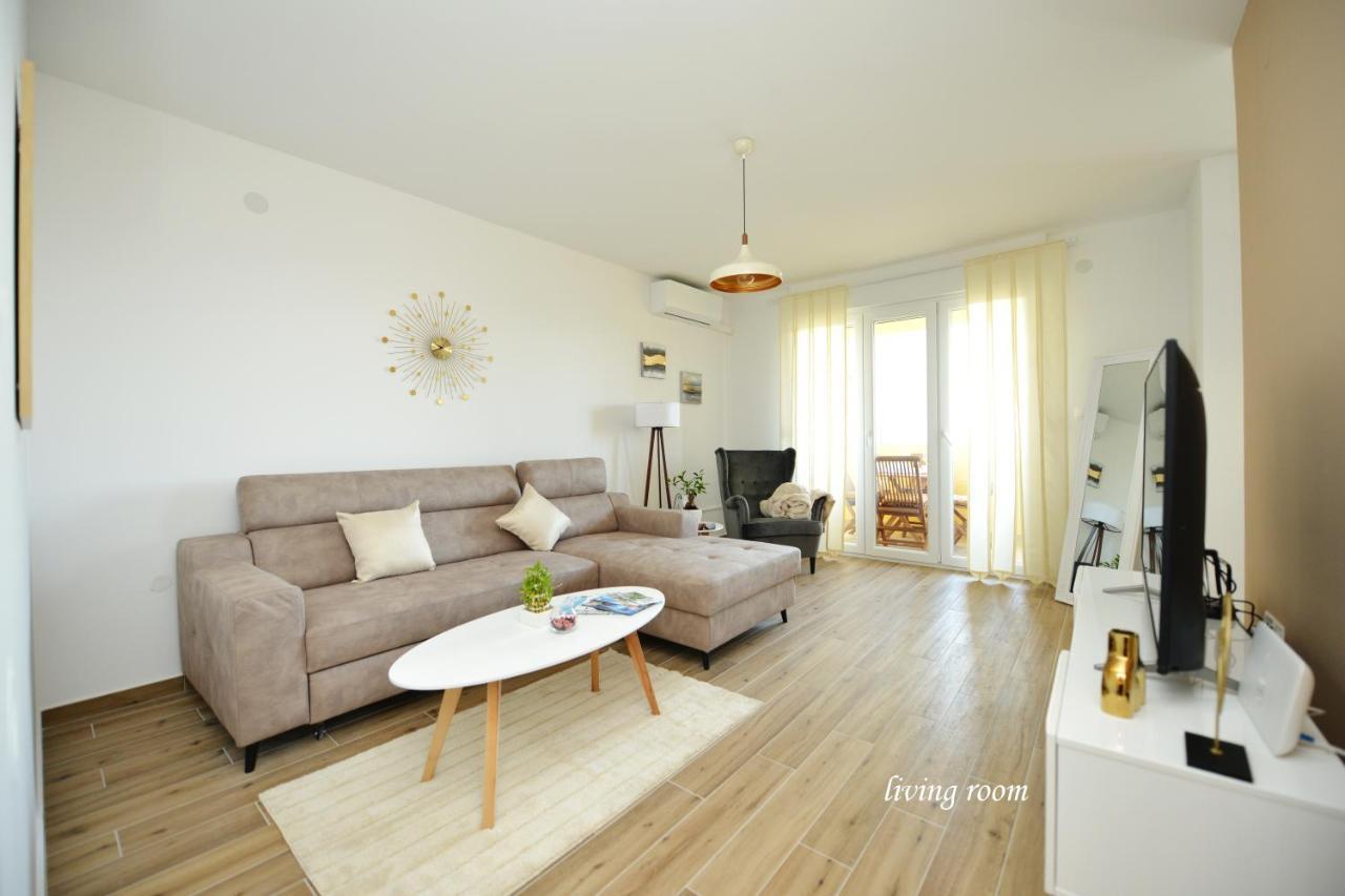 Apartman Lola Задар Екстериор снимка